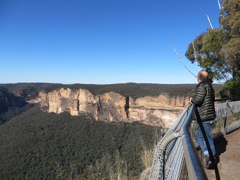 Mike gazes out at Grose Valley in the Blue Mountains from Evans Lookout, Blackheath